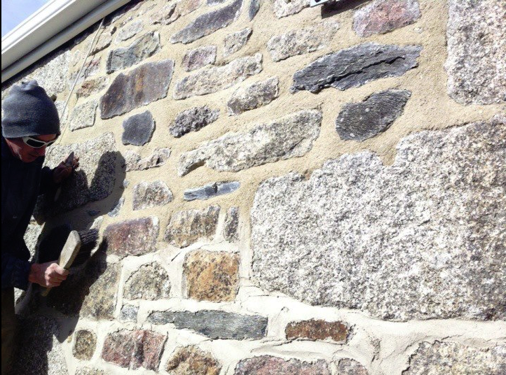 Lime pointing Cornish Lime Builders