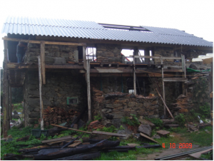 The roof went on at the end of 2009 meaning at least they had dry storage .