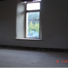 Here you can see the continuation of the conduit and a lovely lime finish around and original window.