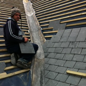 Due to the existing change of pitch and the difference in the pitch on the various sections of the roof. The vallys had to be carfully set out. Ben and Stuart from www.http://kernowroofing.com/ did us proud once again