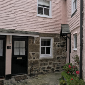 A quaint little cottage in St Ives